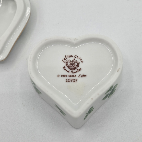 Vintage Heart-Shaped Clover Trinket Box Lefton China St Patrick's Day 1995 - Picture 4 of 6